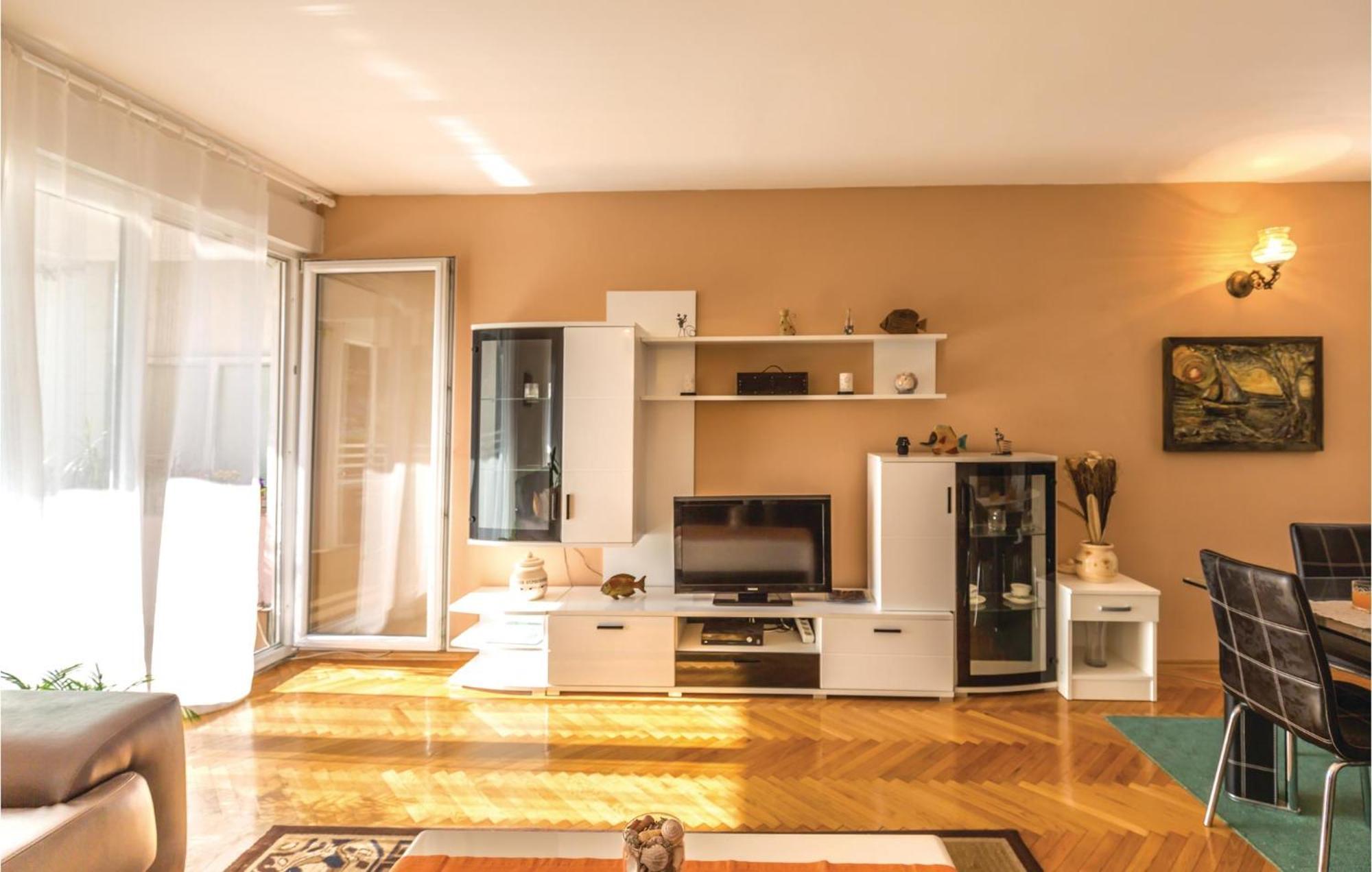 Awesome Apartment In Ploce With Kitchen Екстериор снимка