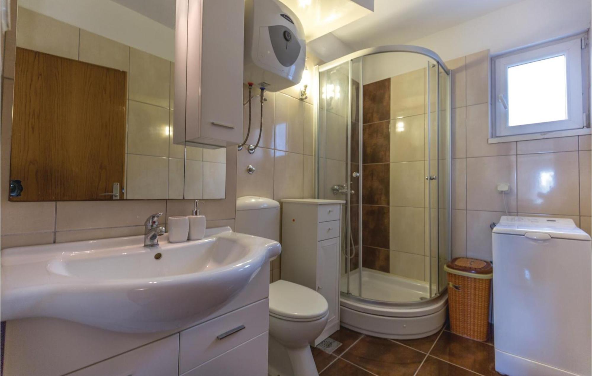 Awesome Apartment In Ploce With Kitchen Екстериор снимка