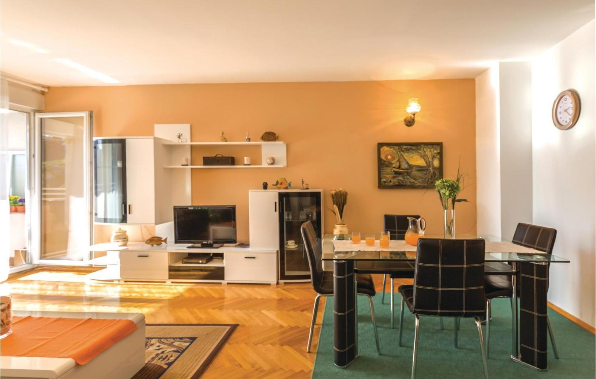 Awesome Apartment In Ploce With Kitchen Екстериор снимка